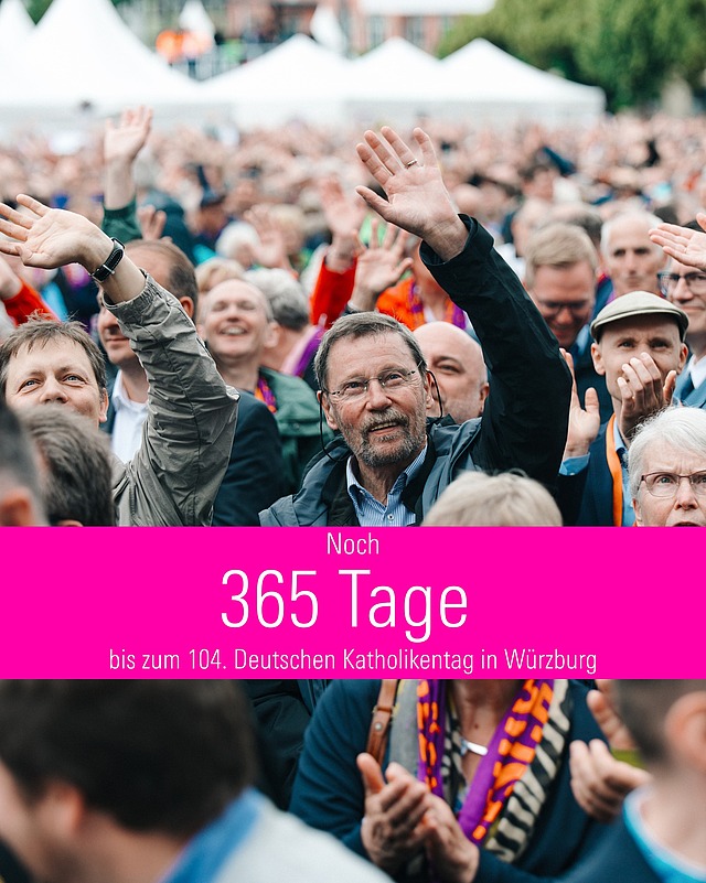 📅 Noch genau 365 Tage!
Der Countdown läuft: In einem Jahr beginnt der 104. Deutsche Katholikentag in Würzburg! 🙌
Unter dem Leitwort „Hab Mut, steh auf!“ wollen wir gemeinsam beten, diskutieren und feiern.
🎟️ Karten mit Frühbucherrabatt gibt’s ab sofort unter katholikentag.de/anmelden – schnell sein lohnt sich!
🎬 Und bald erwartet euch unser offizieller Trailer... 👀
Bleibt gespannt.
Wir freuen uns riesig auf EUCH und auf Würzburg! 💛
Bild: Katholikentag/ Weiss
#Katholikentag2026 #HabMutStehAuf #Würzburg #Countdownläuft