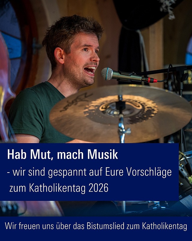 Wir freuen uns über das Bistumslied zum Katholikentag und sind gespannt auf weitere kreative Ideen, die im Zusammenhang mit dem Katholikentag entstehen. Vielleicht auch noch mehr Aufsteh- und Mutmach-Lieder und Musikstücke. 🎶

Bewerbt euch unter katholikentag.de/ mitwirken und werdet Teil des offiziellen Katholikentagsprogramms! 
 
Bilder: Katholikentag/Kremer 
#katholikentag2026 #Bistumslied #würzburg